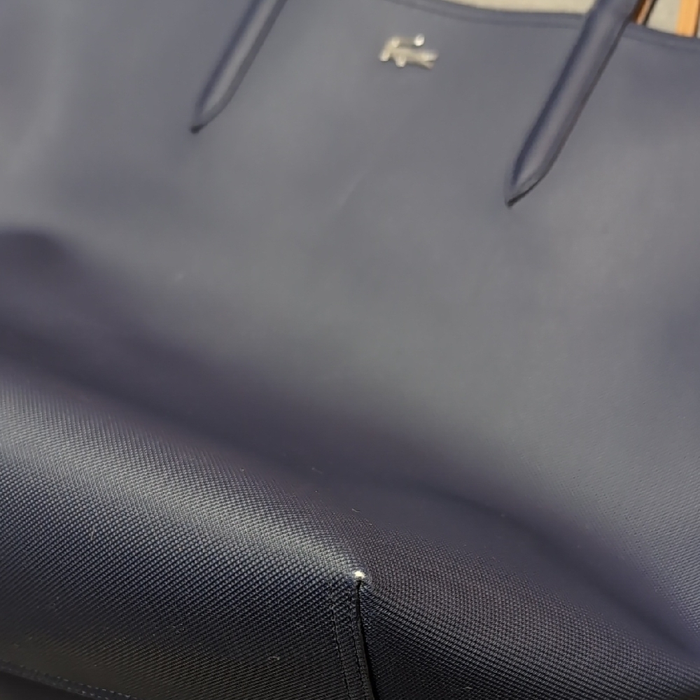 Lacoste Women's Anna Reversible Tote & Pouch - Picture 3 of 10